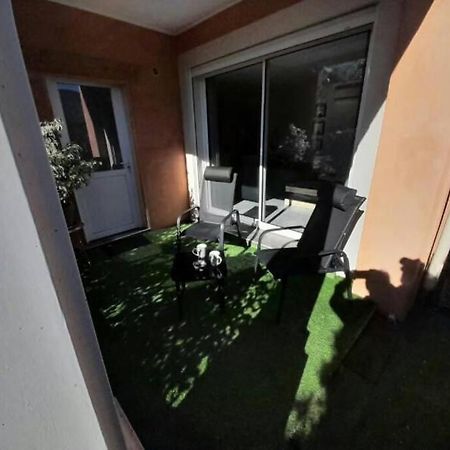 קארוס Appartement Spacieux &Tres Calme. Spacious & Very Quiet Apartment. מראה חיצוני תמונה