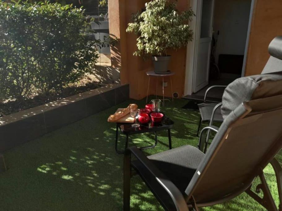 קארוס Appartement Spacieux &Tres Calme. Spacious & Very Quiet Apartment. מראה חיצוני תמונה