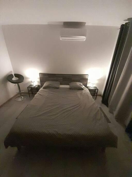 קארוס Appartement Spacieux &Tres Calme. Spacious & Very Quiet Apartment. מראה חיצוני תמונה