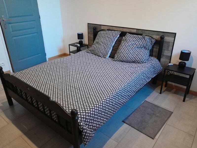 קארוס Appartement Spacieux &Tres Calme. Spacious & Very Quiet Apartment. מראה חיצוני תמונה